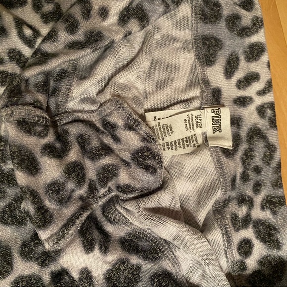 Cheetah print PINK shorts - Picture 2 of 2